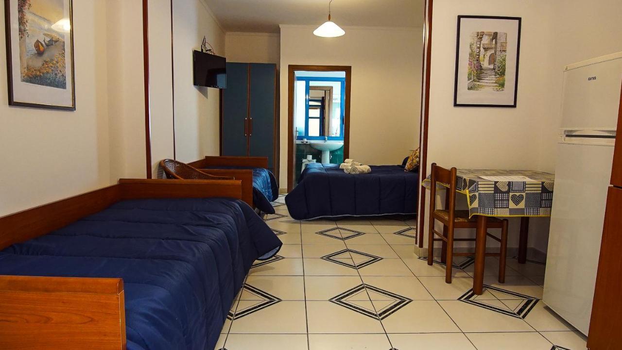 Baia Di Naxos Aparthotel Giardini-Naxos Buitenkant foto