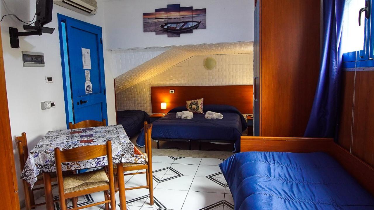 Baia Di Naxos Aparthotel Giardini-Naxos Buitenkant foto