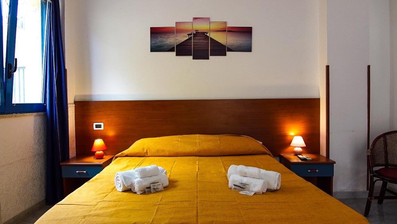 Baia Di Naxos Aparthotel Giardini-Naxos Buitenkant foto