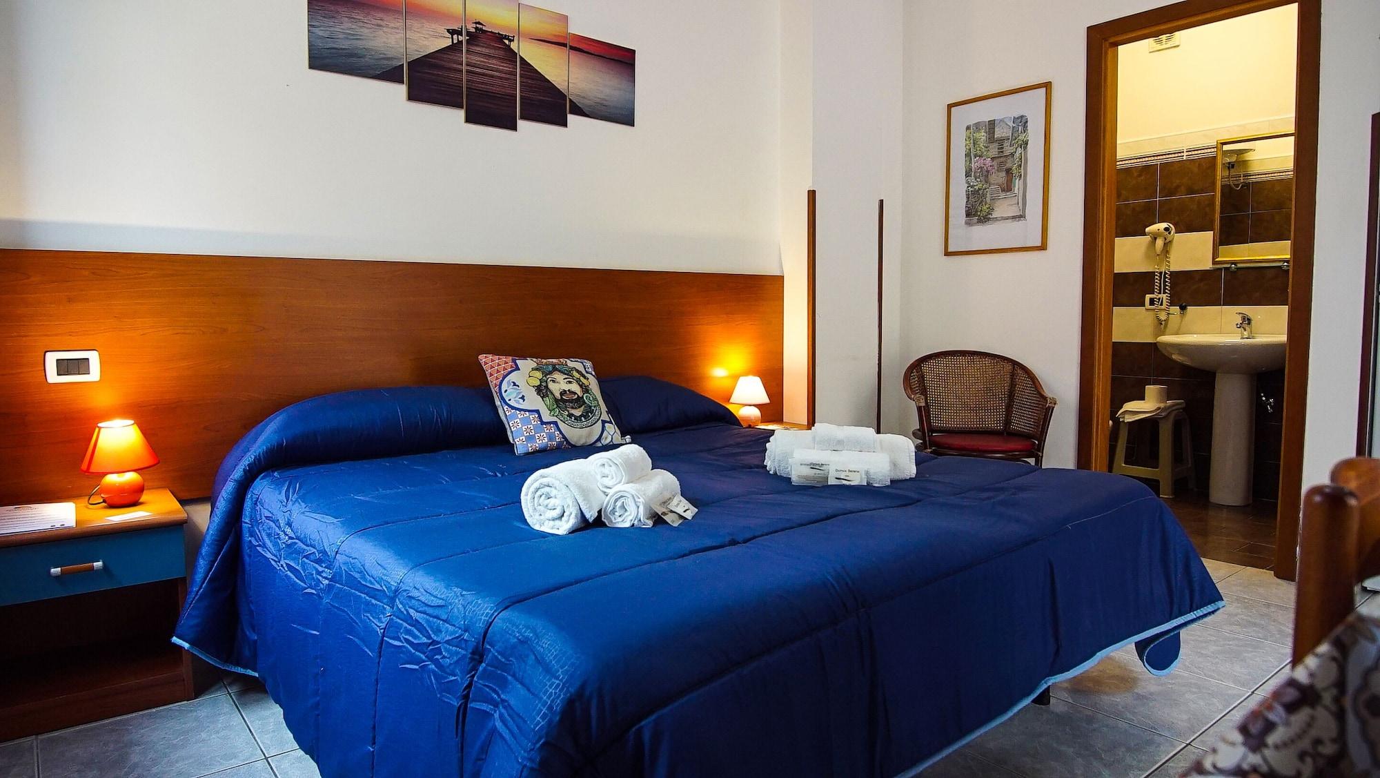 Baia Di Naxos Aparthotel Giardini-Naxos Buitenkant foto
