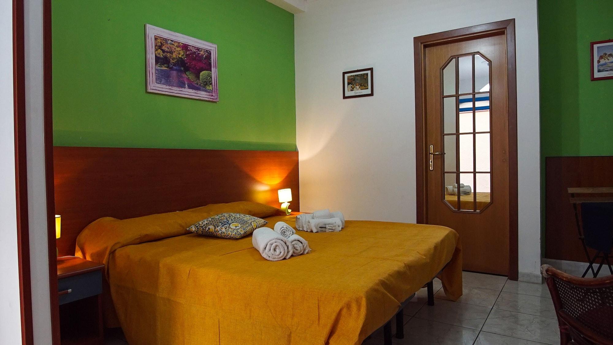 Baia Di Naxos Aparthotel Giardini-Naxos Buitenkant foto